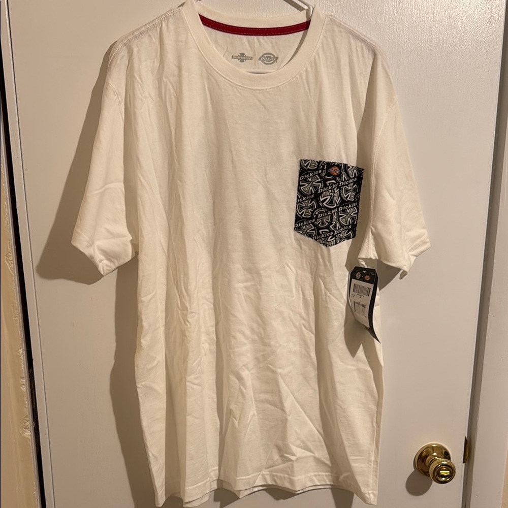 Dickies White Pocket Tshirt